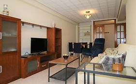 Apartamento En La Macarena Con 3 Habitaciones Y Perfecto Para Hasta 5 Personas